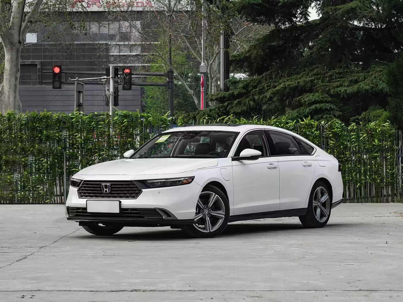 7(1) Toyota 2025 2.0L e:PHEV Premium - 图片 1