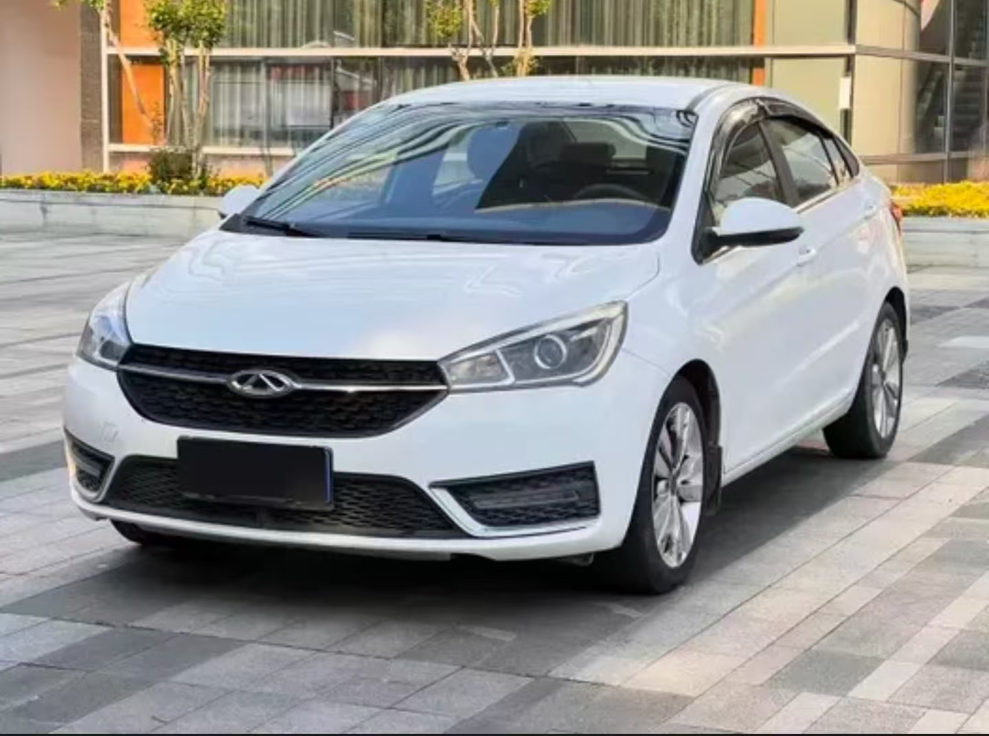 奇瑞艾瑞泽52016款1.5L手动领尚版 Chery Arrizo 5 2016 1.5L Manual Leading Edition - 图片 1