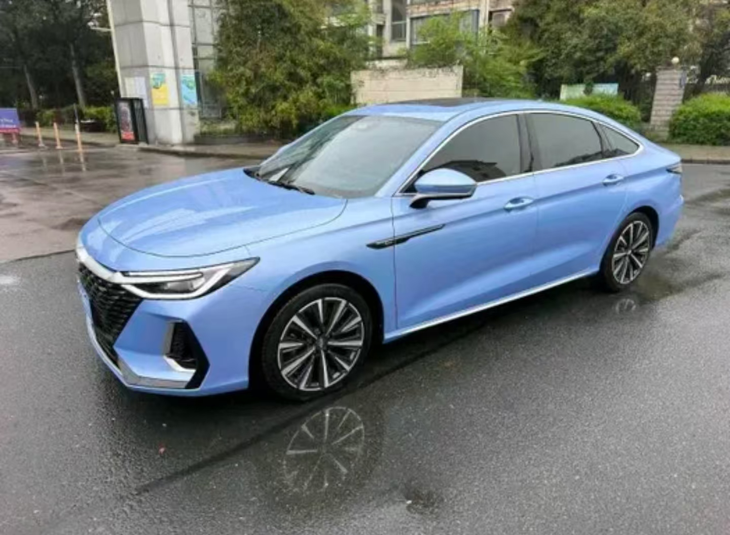 奇瑞艾瑞泽82022款1.6T DCT臻 Chery Arrizo 8 2022 1.6T DCT Premium - 图片 1